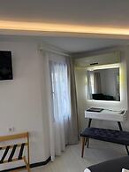 Wb Weekend Otel
