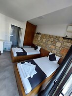 Wb Weekend Otel