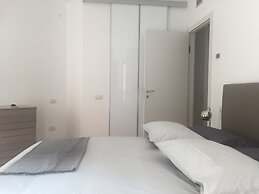 Home At Hotel - Fara