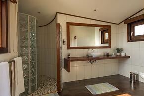 Desert Breeze Lodge