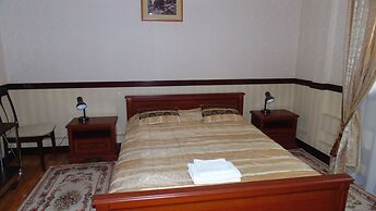 Senator Hotel