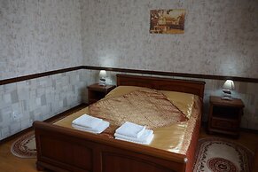 Senator Hotel