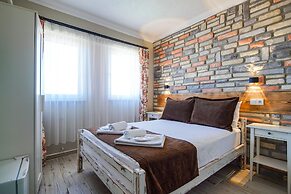 Ilyada Hotel