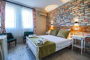 Ilyada Hotel