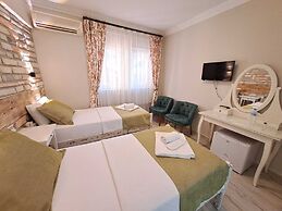 Ilyada Hotel