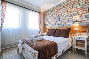 Ilyada Hotel
