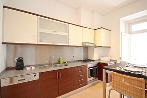 Akicity Lisboa Pearl III