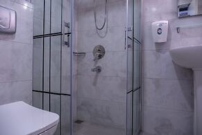 Artemis Hotel