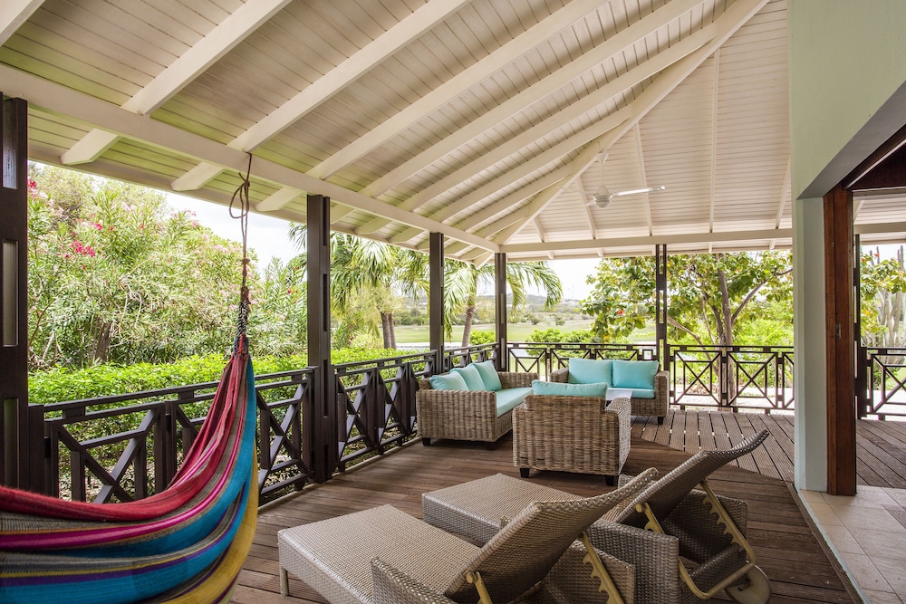 Blue Bay Villas