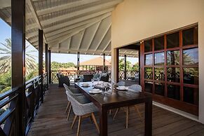 Blue Bay Villas