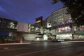 Embassy Suites by Hilton Syracuse Destiny USA