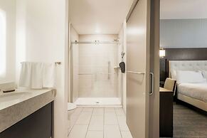 Embassy Suites by Hilton Syracuse Destiny USA