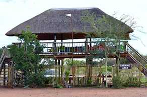Makumutu Lodge & Campsite