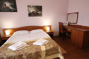 Troya Hotel