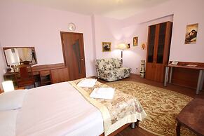 Troya Hotel