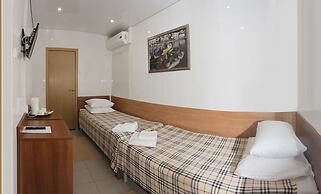 Troya Hotel
