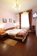 Troya Hotel
