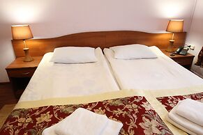 Troya Hotel