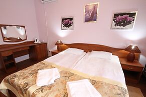 Troya Hotel