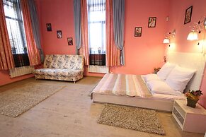 Troya Hotel