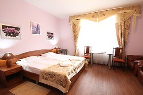Troya Hotel