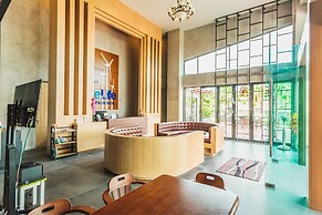 Condo in Nai Harn in ReLife 15-132-301