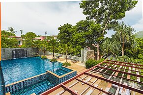 Condo in Nai Harn in ReLife 15-132-301