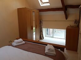 Green View Lodges