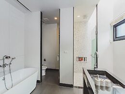 Villa in Bangtao in Wings - Hall 46