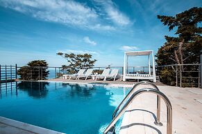 Villa Azure