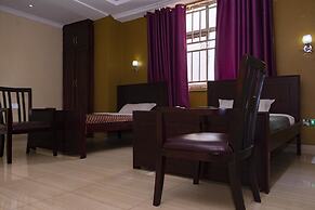 Diamonds Hotel