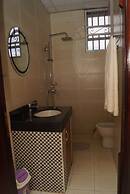 Diamonds Hotel