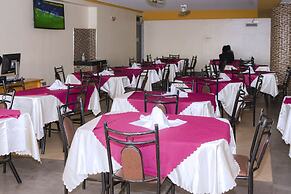 Diamonds Hotel