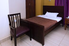 Diamonds Hotel