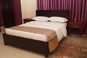 Diamonds Hotel