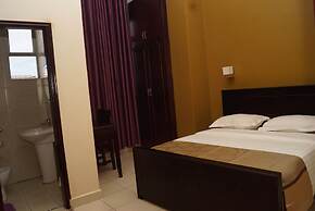 Diamonds Hotel