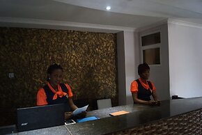 Diamonds Hotel