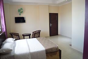 Diamonds Hotel