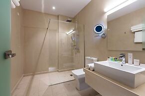 Zephyros Hotel