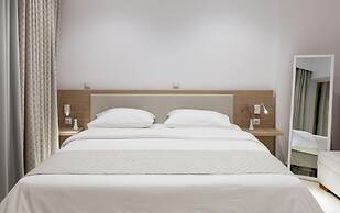 Zephyros Hotel