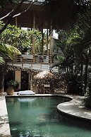 The Nomadic Hotel