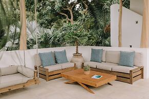 The Nomadic Hotel