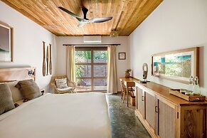The Nomadic Hotel