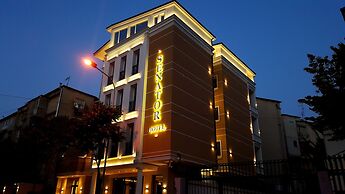 Senator Hotel