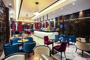 Senator Hotel