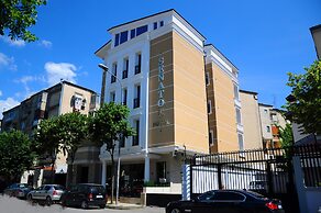 Senator Hotel