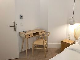 The Mohouse Boutique Room