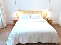 The Mohouse Boutique Room