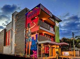 Breeze Lodge - Hostel
