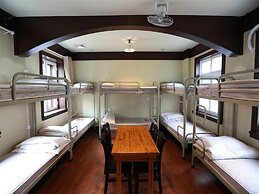 Qingdao Wheat Youth Hostel